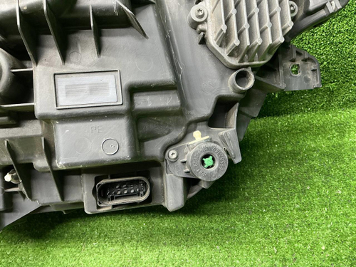 Фара правая Volvo XC90 2 (2014-2019) Full LED