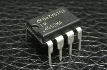 Микросхема LM4562NA / DIP-8