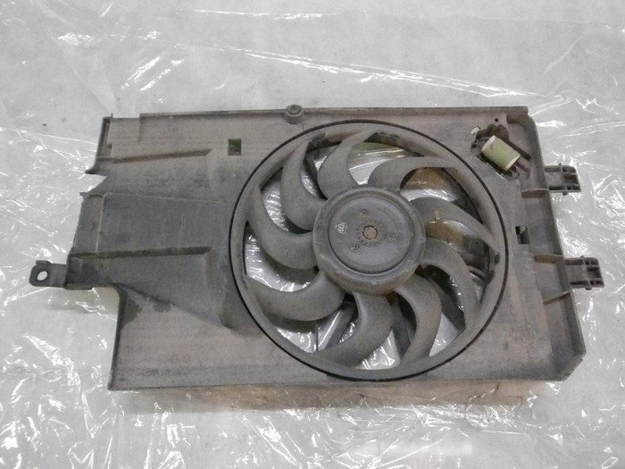 Диффузор с вентилятором Lada Granta (2011-2018)