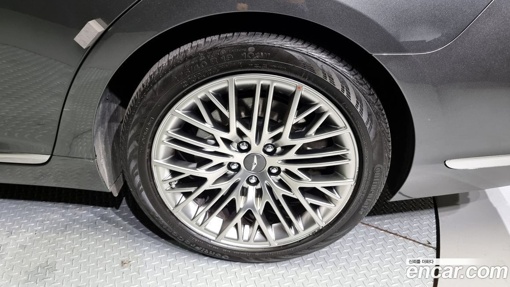 Genesis G90 3.3 T AWD (04.2021)