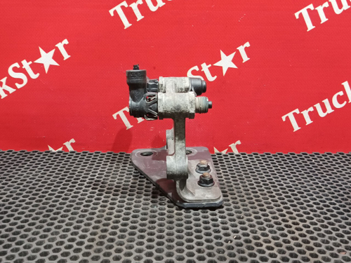 Кронштейн клапана воздушного 2020г.