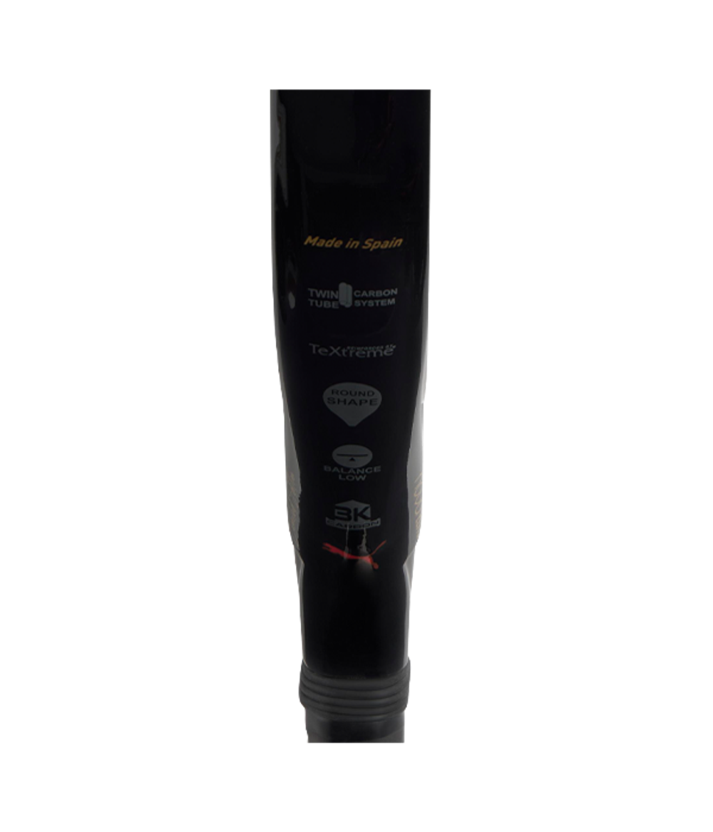 Ракетка Puma Nova Elite 2025 — чёрно-оранжевая модель Momo González