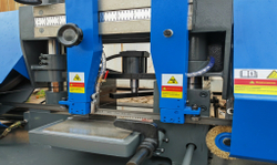 Ленточнопильный станок колонного типа MetalTec MBS 330 CA