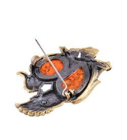 AM-3614 Брошь «Попугаи Карелла» (латунь, янтарь)