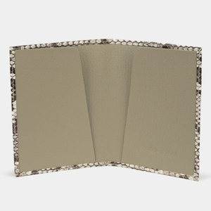 Кожаная обложка для паспорта, питон натурального цвета