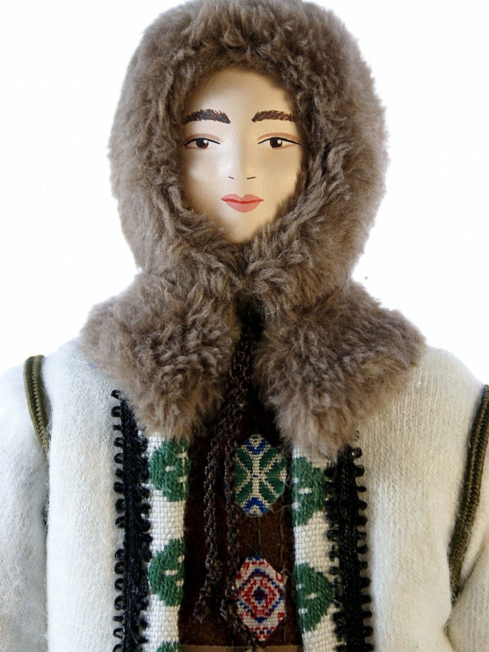 Кукла коллекционная фарфоровая Эвенк