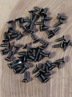 Набор саморезов 2 x 6 мм 50 шт.