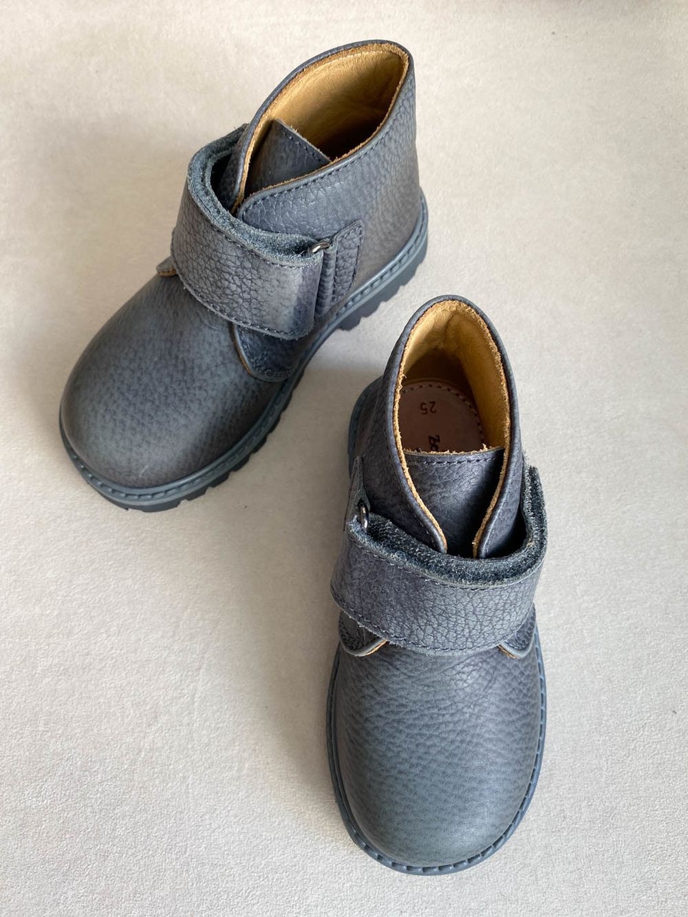 Новые ботинки Zecchino D'Oro, 25,5