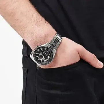 Мужские часы Casio Edifice EFV-550D-1AVUDF