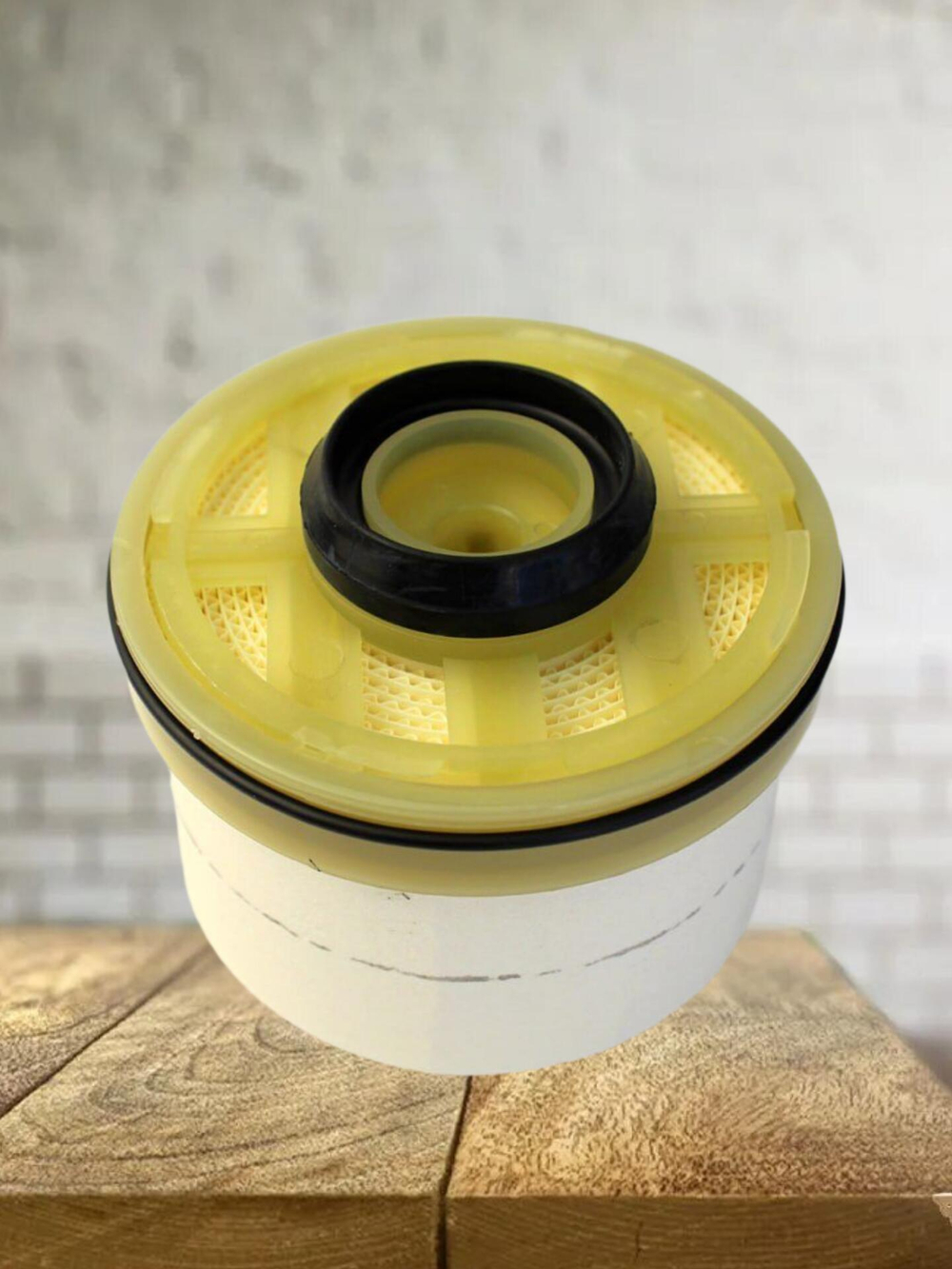 Фильтр топливный 23390YZZA2 Toyota Hilux