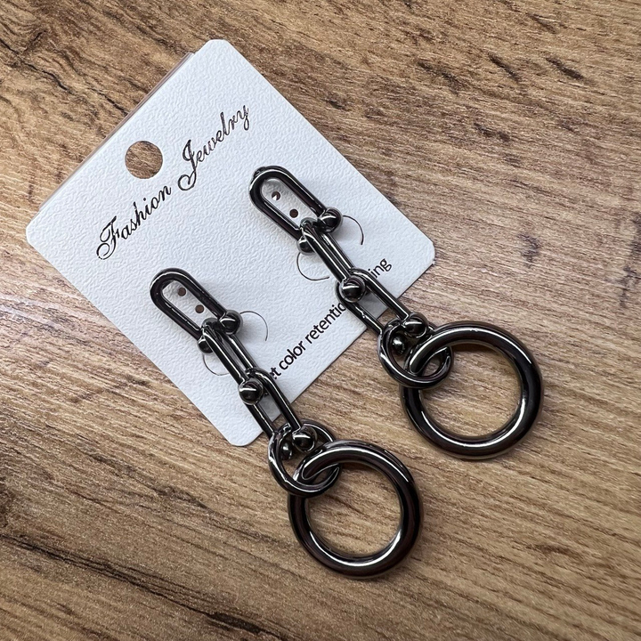 Серьги "Цепи" 3 звена узелки 2 кольца металл графитовый 5,5 см