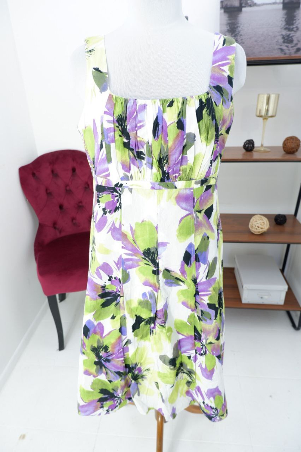 Платье Sixth Sense красивое 46 размер