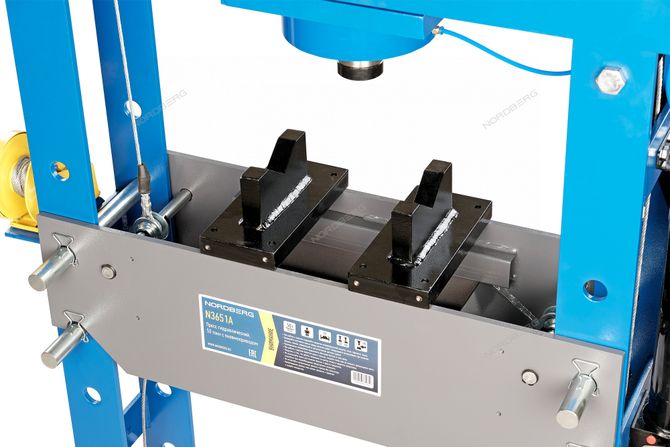 NORDBERG (N3651A) Гидравлический пресс, 50 т, пневмоуправление