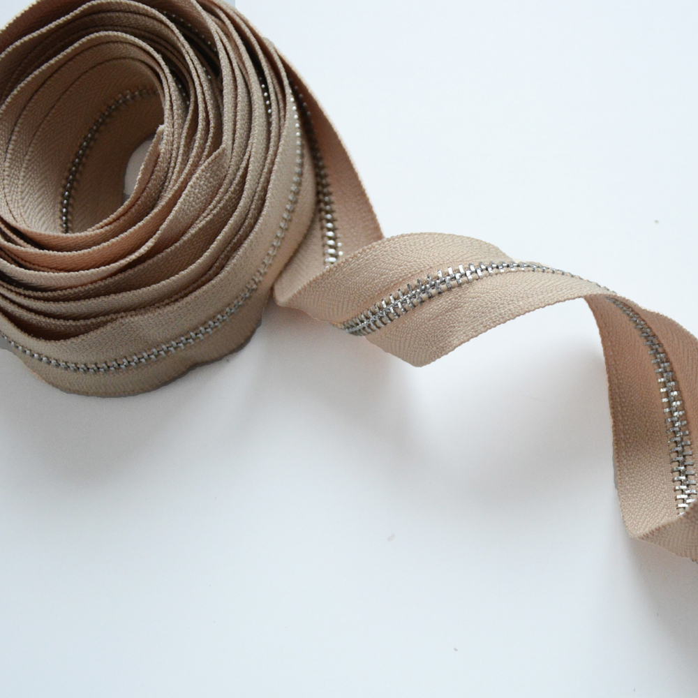 Молния металлическая №5, Кремовый, цена за 10 см.