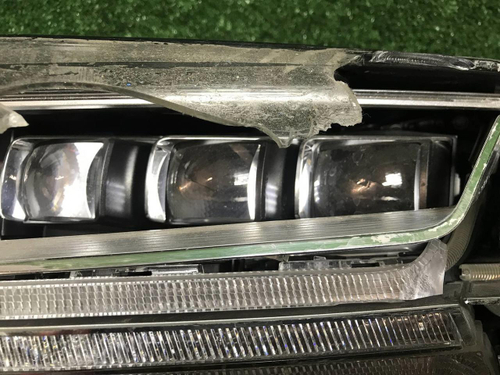 Битая Фара левая Audi Q7 2 (2015-2019) Full LED
