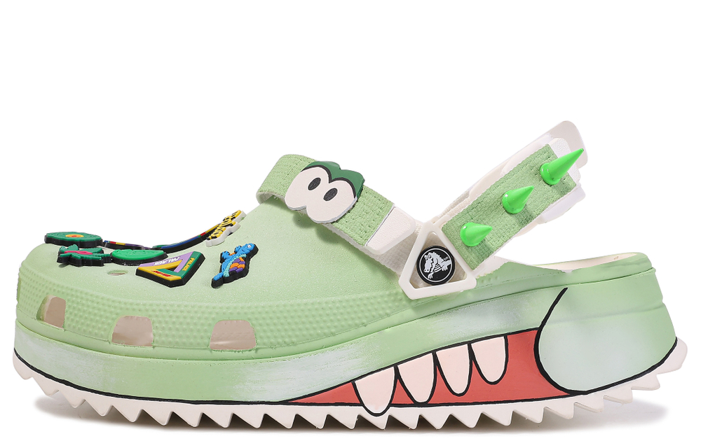 【Customized sneakers】 Crocs Classic clog Da Vinci customized summer crocodile cute all-match crocodile DIY accessories beach hole sports sandals men and women the same style green and white