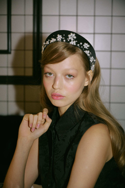 Кокошник из шелка с жемчугом