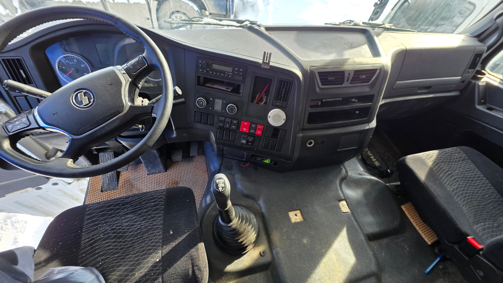 Shacman (Shaanxi) SX* 8x4 Самосвал SX331863366 (Дизельный, 12,5 л, 544 л.с., МТ)