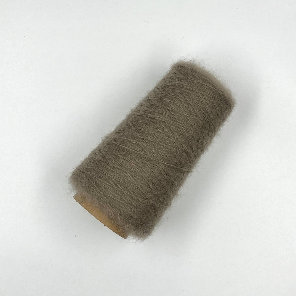 Кид-мохер 70%, шелк 18%, па 12%, 1000м/100г, грецкий орех