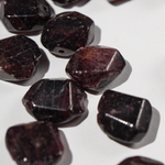 Гранат натуральный, фриформ, 12-15*12-13,5мм