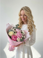 Нежный с пионами