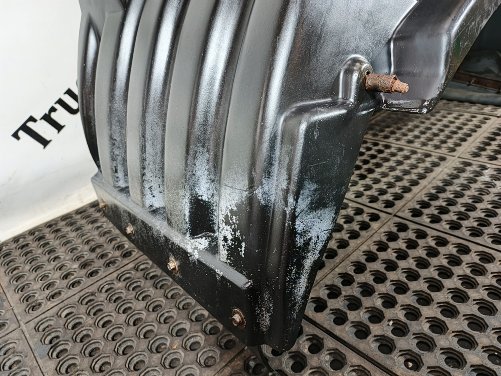 Крыло переднее левое передняя часть