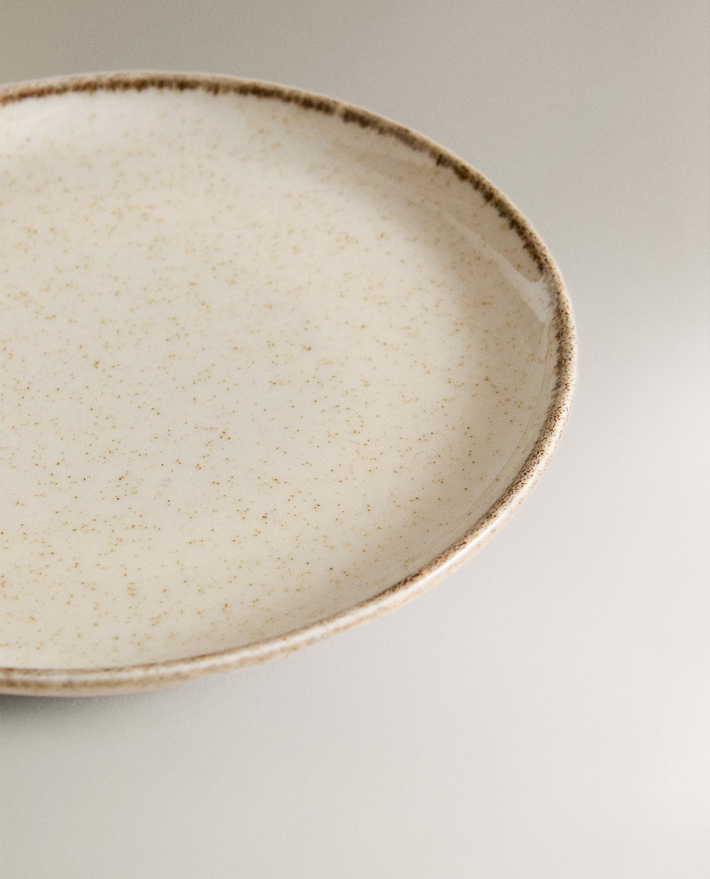 Zara Home тарелка пирожковая из фарфора, цвет бежевый, 15 см