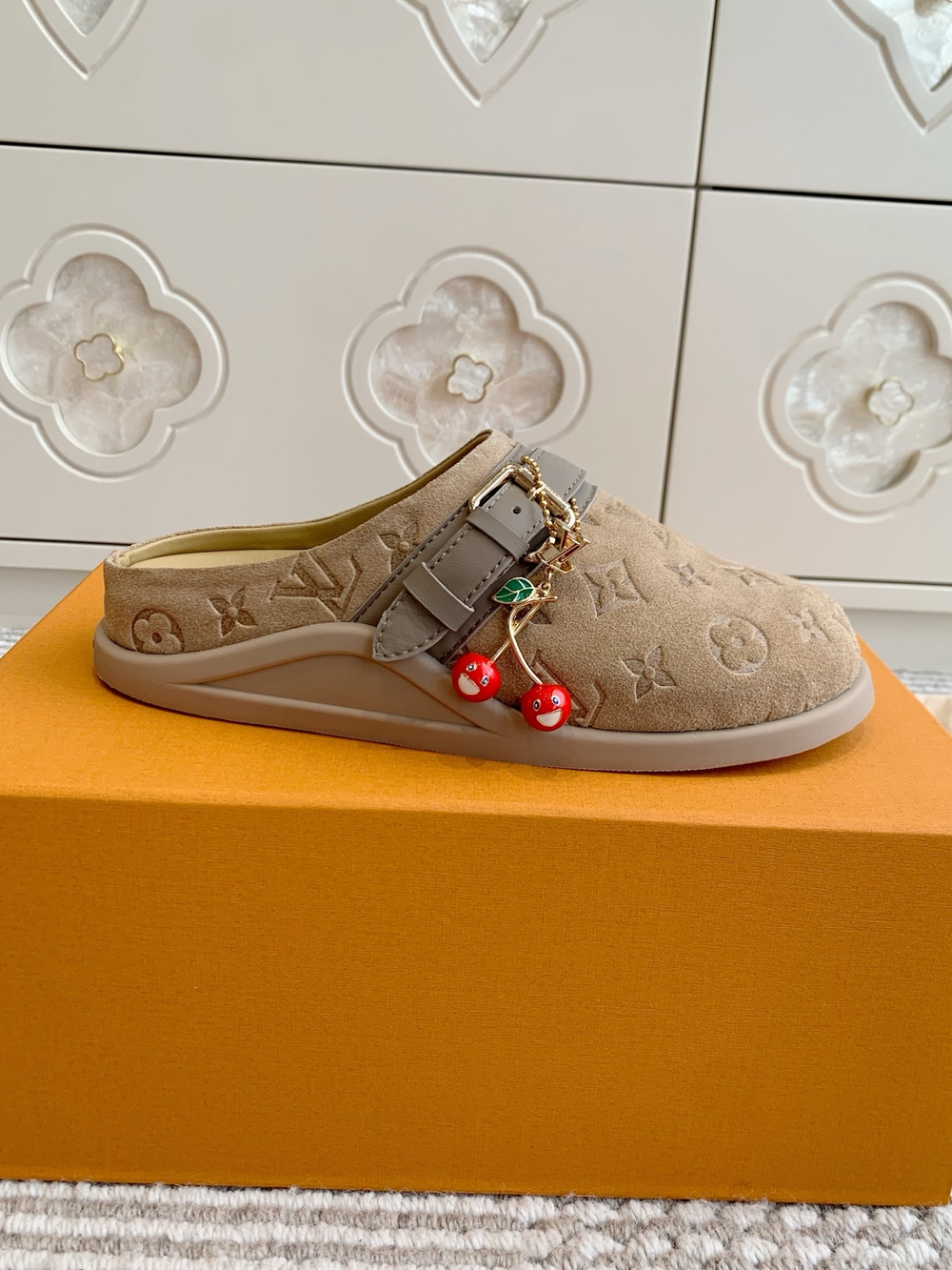 Louis Vuitton Flat Comfort Clog