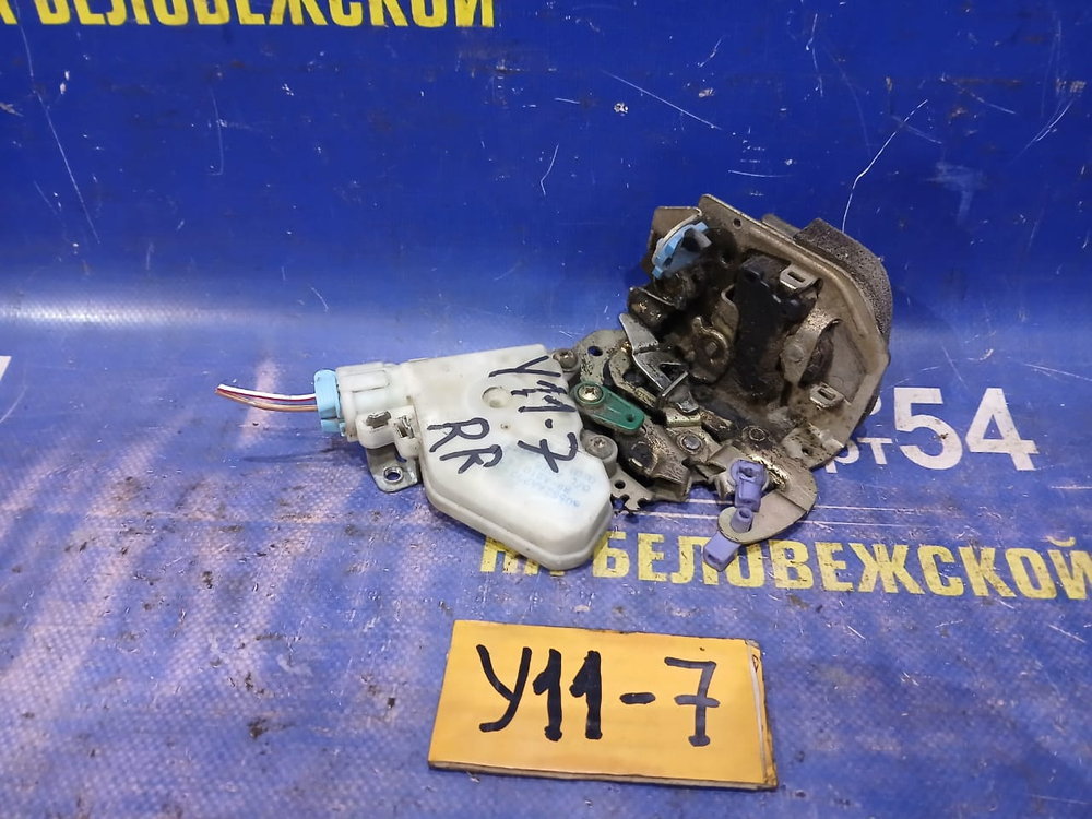 Замок двери задней правой NISSAN AD 1999-2008