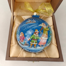 Коллекционный елочный шар с круговой росписью "Новогодняя елка" в футляре