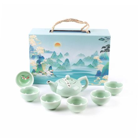 Сервизы и наборы