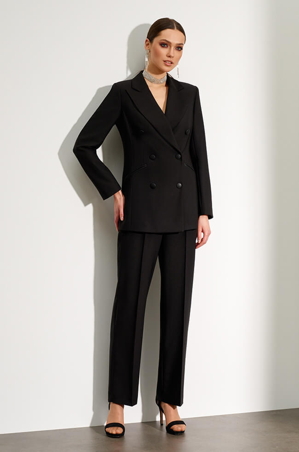 1811 Жакет женский (черный)