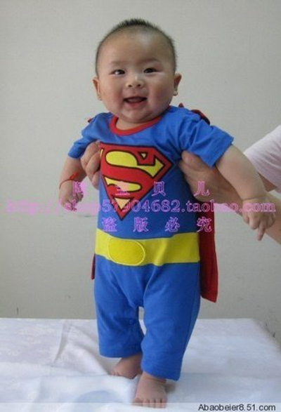 Комбинезон детский в виде костюма супергероя