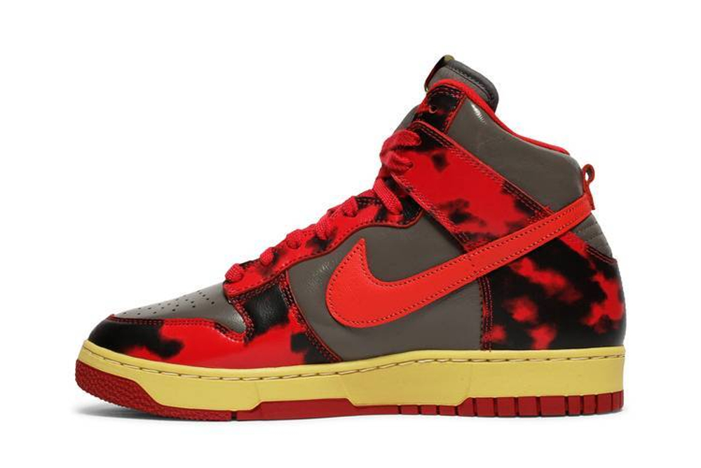 Кроссовки Nike Dunk Sp "Red Camo Acid Wash"