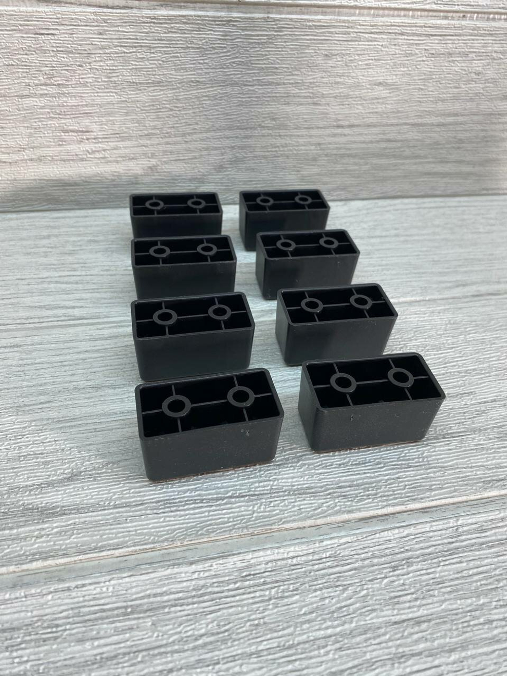 Ножки для мебели пластиковые высота 27 мм 10 штук