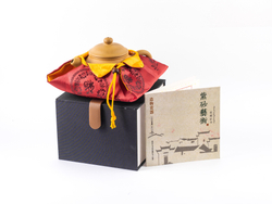 316027 Чайник ИСИН "ФАНГУ" (Под старину) 230мл, глина желтый