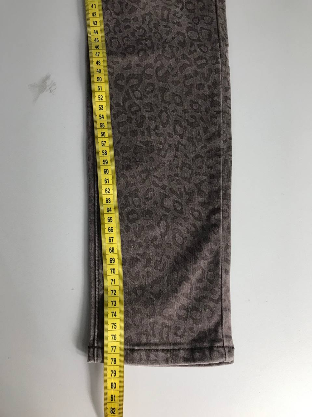 Джинсы Fb Sister модные, маркировка 27, визуально на 44 размер