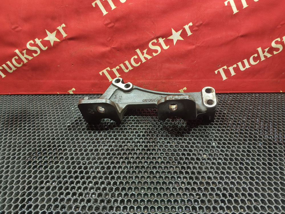 Кронштейн глушителя 2019г