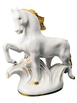 Фарфоровая статуэтка "Конь-огонь" ЛФЗ