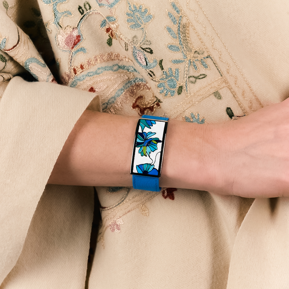 Браслет Fiore Luna на синем кожаном ремешке CB13599-5A