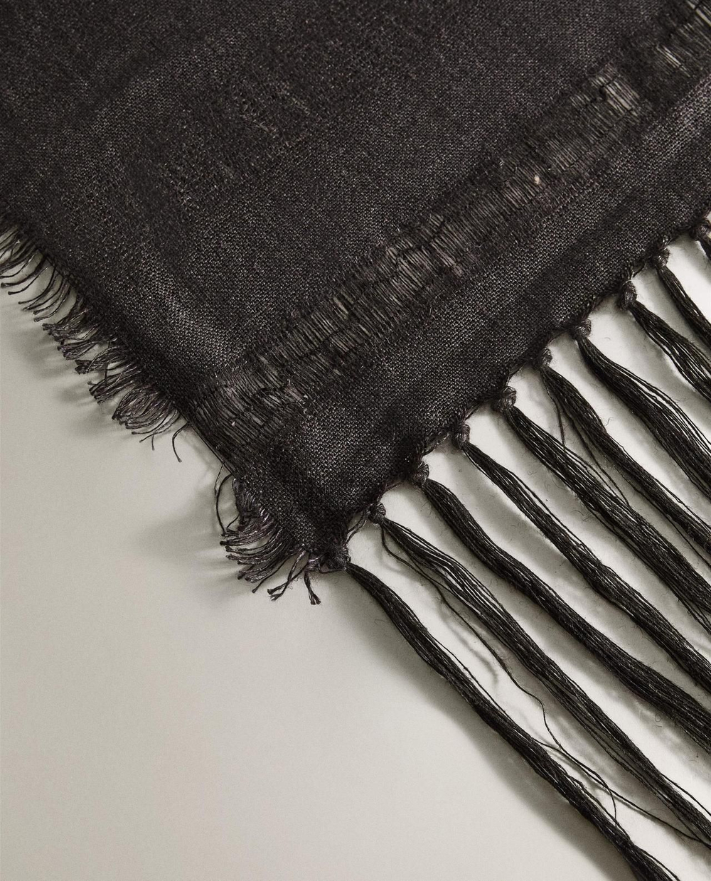 Zara Home - Льняное одеяло с бахромой, коричневый, 140x190 см