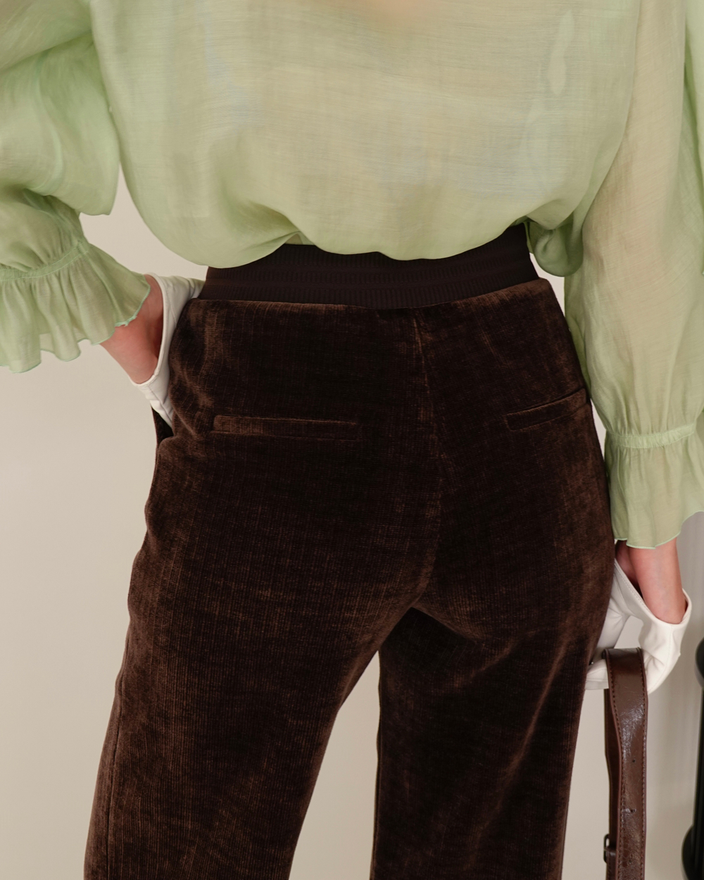 Брюки прямые из велюра с поясом-резинкой
