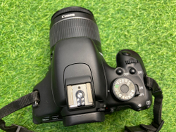 Canon 600D kit 18-55mm 3.5-5.6 IS II 4.400 кадров