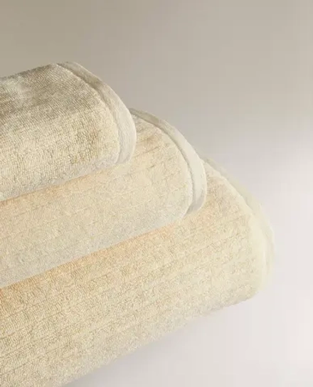ZARA HOME БАННОЕ ПОЛОТЕНЦЕ В РЕЛЬЕФНУЮ ПОЛОСКУ, ЖЕЛТЫЙ