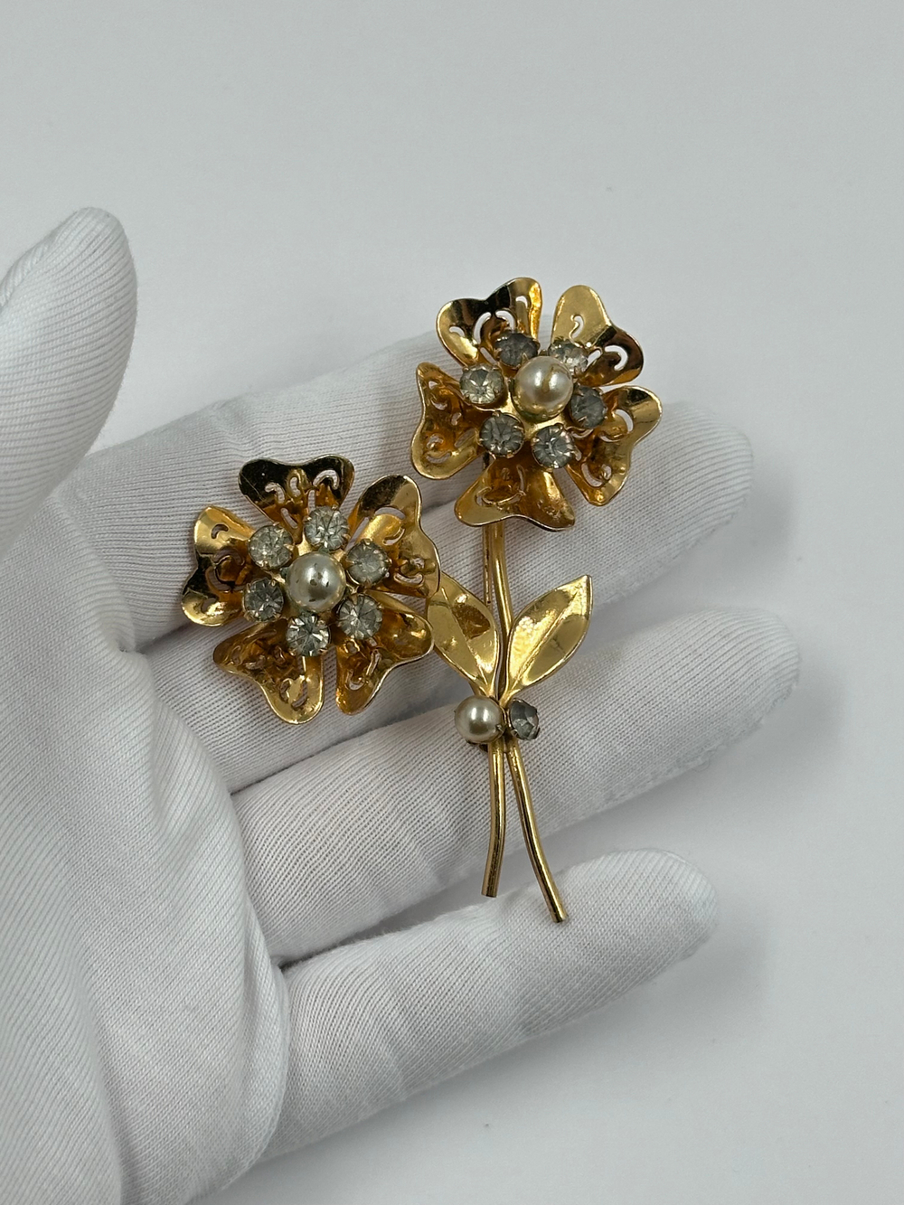 Брошь Цветы Coro