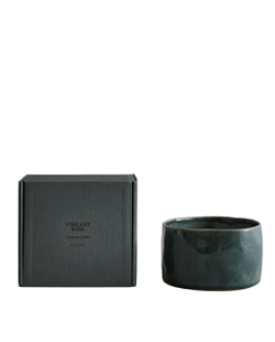 Zara Home Свеча ароматическая Vibrant Rose 150 г, растительный воск, аромат цветочный, Розовый