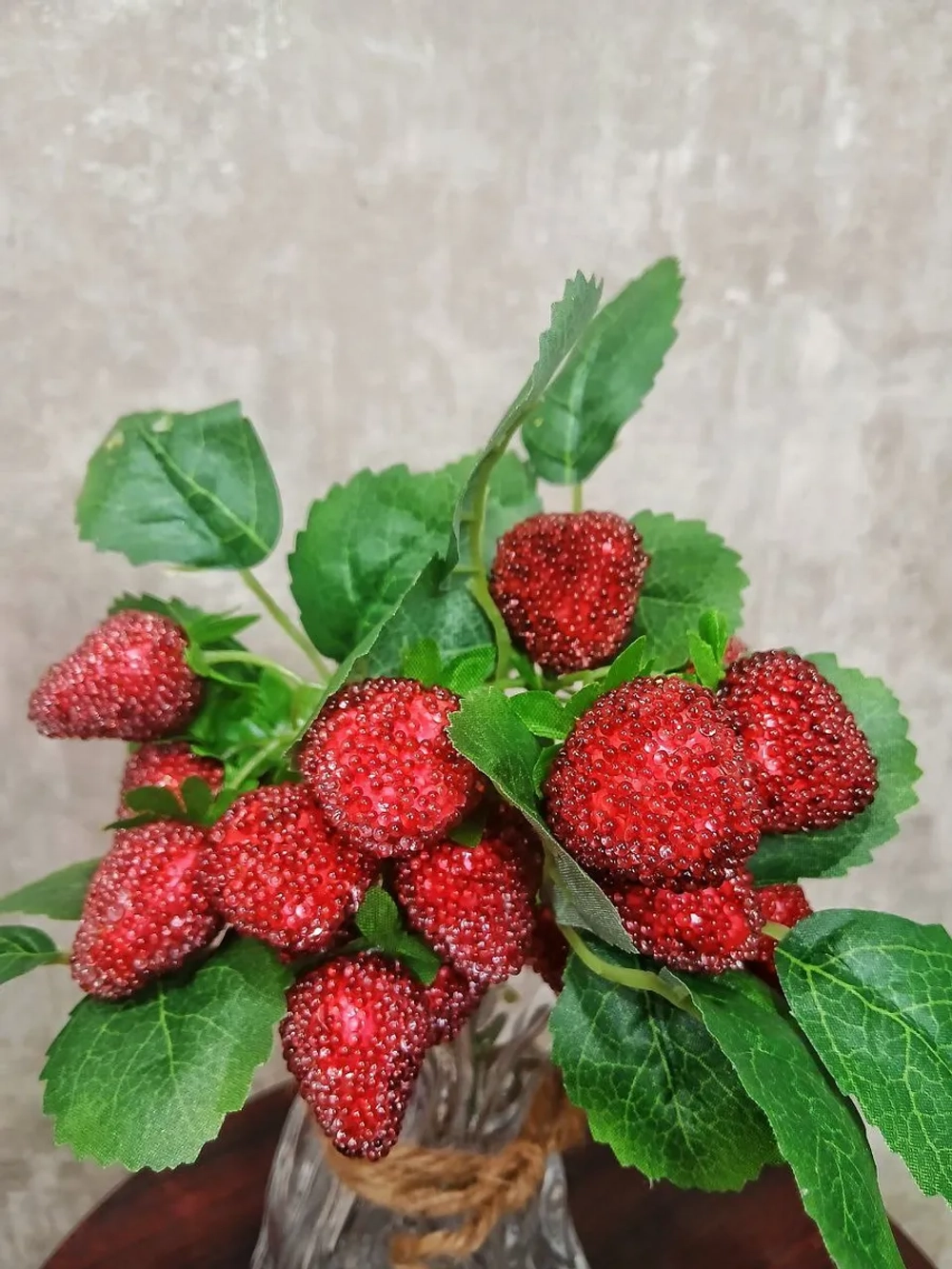 Ветка клубники "Вкусняшка"