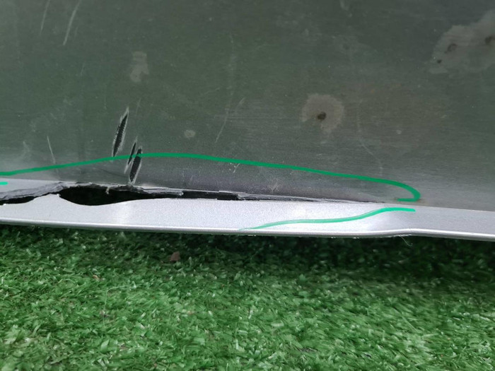 Накладка юбки заднего бампера Geely Tugella 19-23