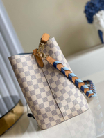 Louis Vuitton NeoNoe MM