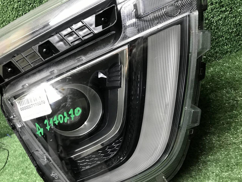 Битая Фара правая Hyundai Creta 2 (21-нв) галоген